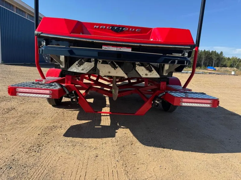 Slide: The Image of Nautique Ski Closed Bow 2026 - 6