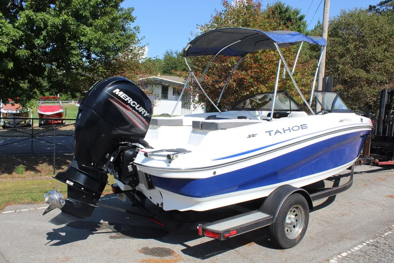 Slide: The Image of Tracker TF 550 2017 - 7