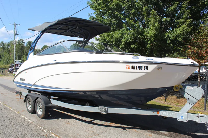 Slide: The Image of Yamaha 242 SE 2020 - 7