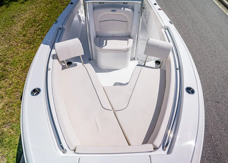 Slide: The Image of Sea Hunt Ultra 219 2026 - 18