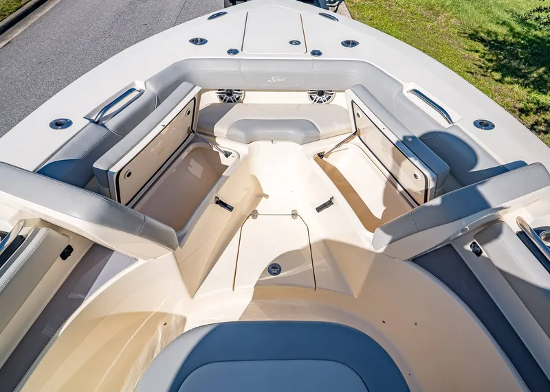 Slide: The Image of Scout 305 LXF 2023 - 26