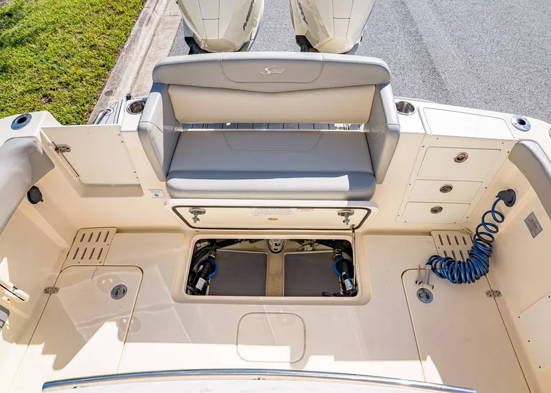 Slide: The Image of Scout 305 LXF 2023 - 6