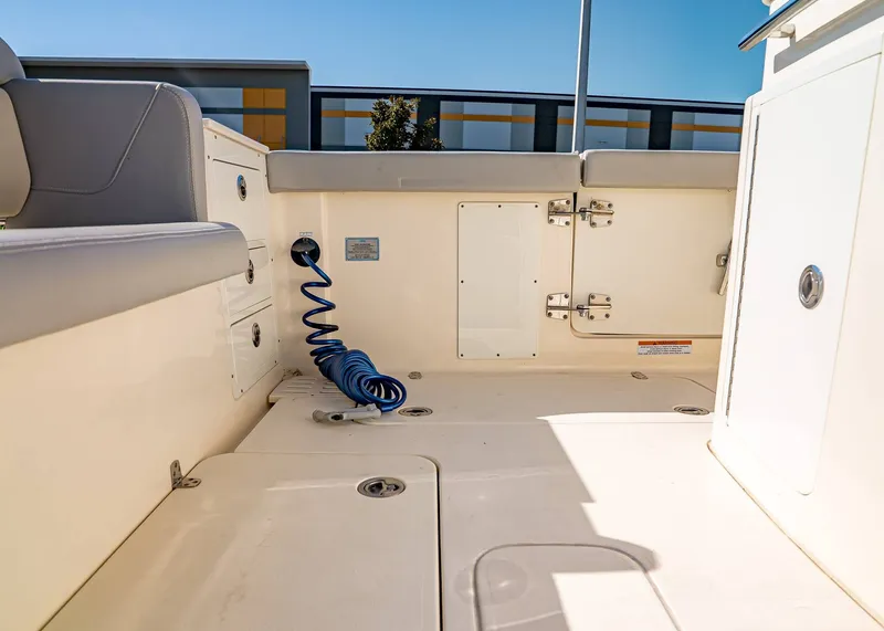 Slide: The Image of Scout 305 LXF 2023 - 9