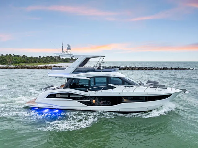 Slide: The Image of Galeon 500 Fly 2021 - 103