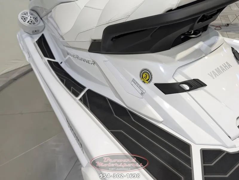 Slide: The Image of Yamaha FX Cruiser SVHO® 2026 - 12