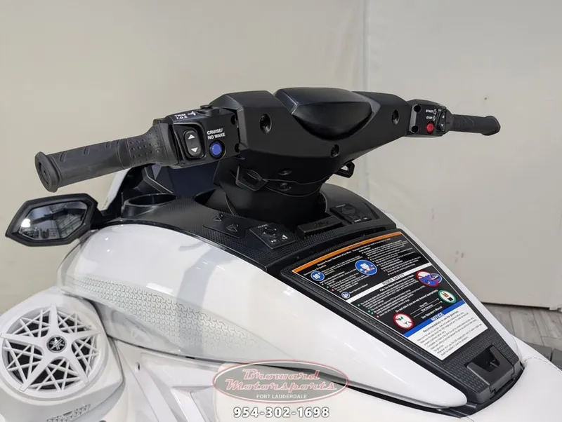 Slide: The Image of Yamaha FX Cruiser SVHO® 2026 - 21