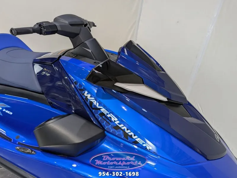 Slide: The Image of Yamaha VX Cruiser® 2026 - 14