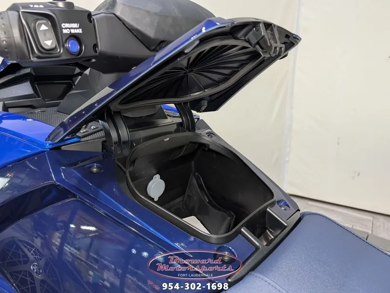 Slide: The Image of Yamaha VX Cruiser® 2026 - 20