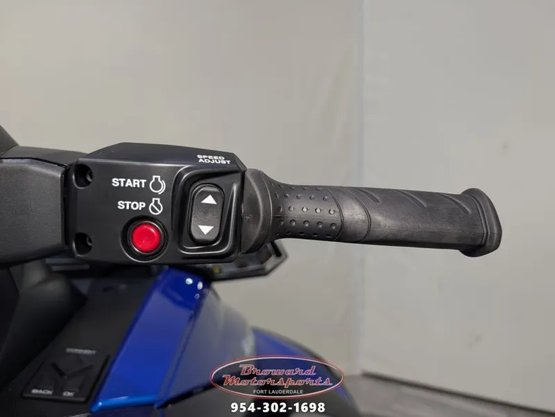 Slide: The Image of Yamaha VX Cruiser® 2026 - 23