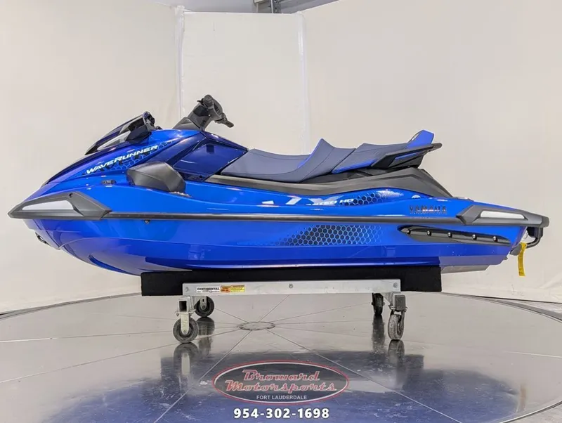 Slide: The Image of Yamaha VX Cruiser® 2026 - 4