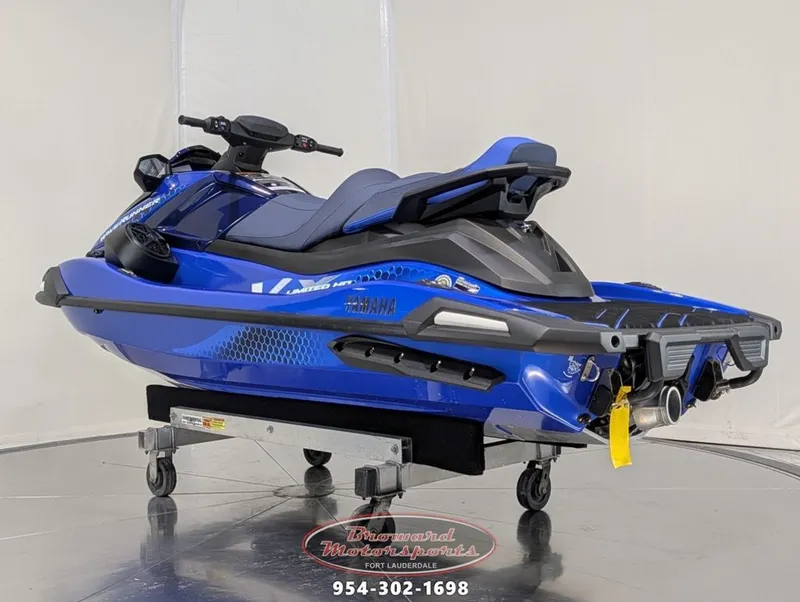 Slide: The Image of Yamaha VX Cruiser® 2026 - 5