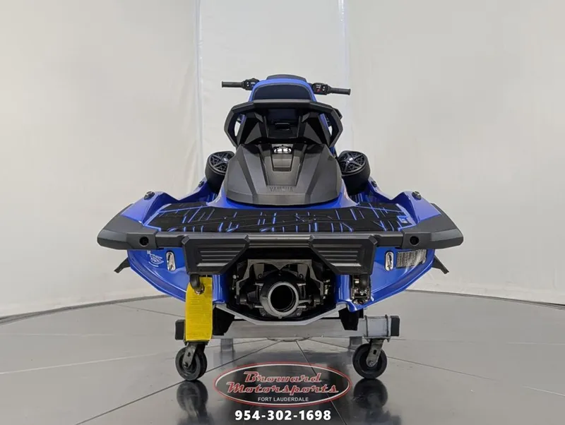 Slide: The Image of Yamaha VX Cruiser® 2026 - 6