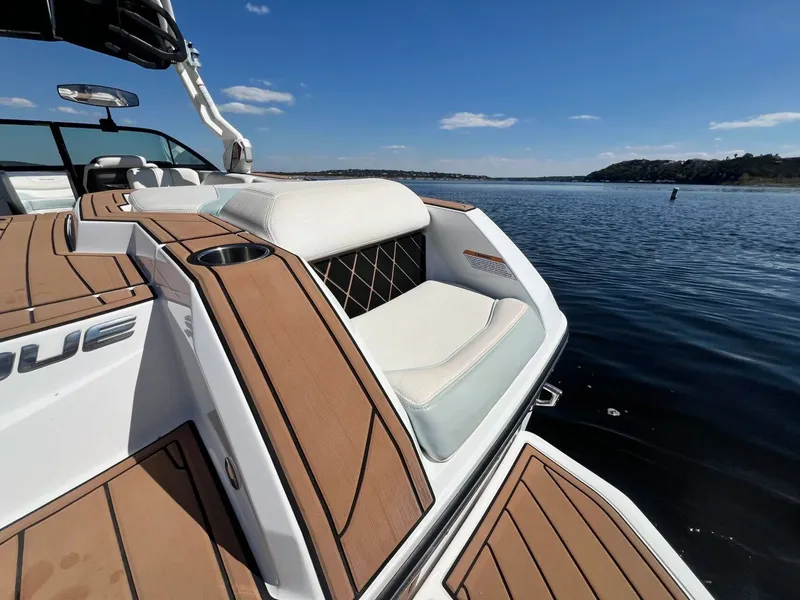 Slide: The Image of Correct Craft Super Air Nautique GS22 2019 - 16