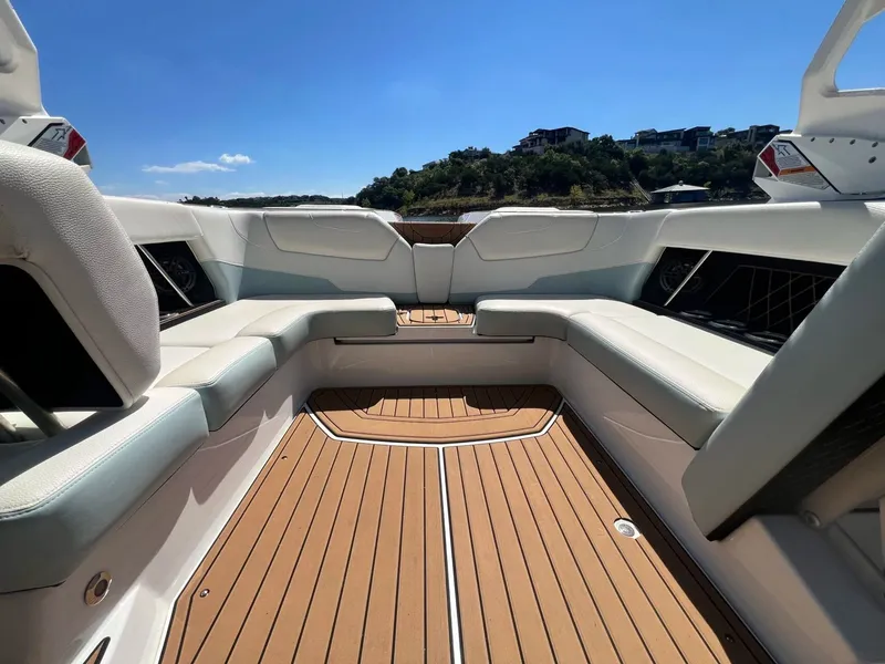 Slide: The Image of Correct Craft Super Air Nautique GS22 2019 - 23