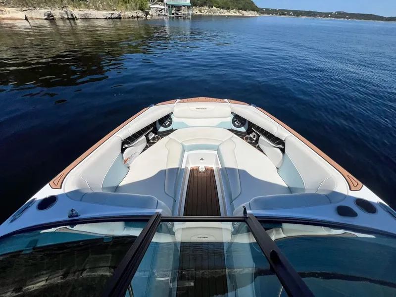 Slide: The Image of Correct Craft Super Air Nautique GS22 2019 - 36