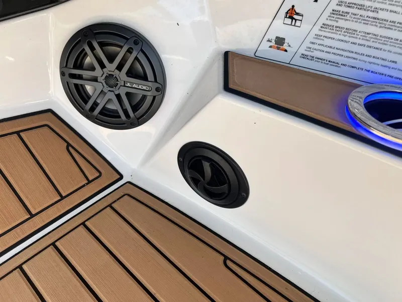 Slide: The Image of Correct Craft Super Air Nautique GS22 2019 - 38