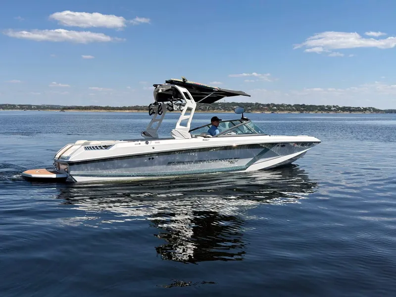 Slide: The Image of Correct Craft Super Air Nautique GS22 2019 - 6