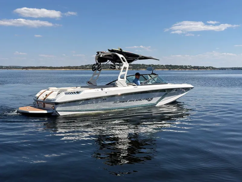 Slide: The Image of Correct Craft Super Air Nautique GS22 2019 - 9
