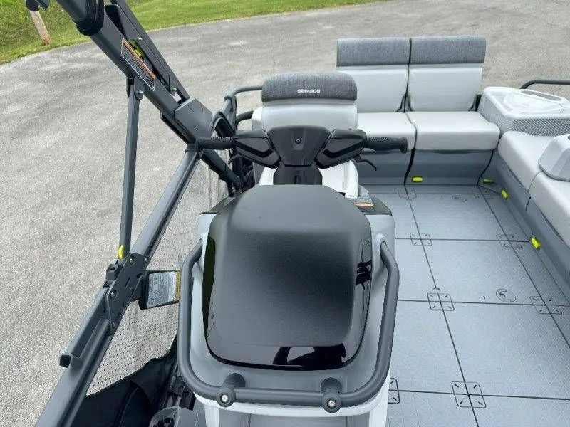 Slide: The Image of Interior of the 2026 Sea-Doo Switch Sport 18. - 35