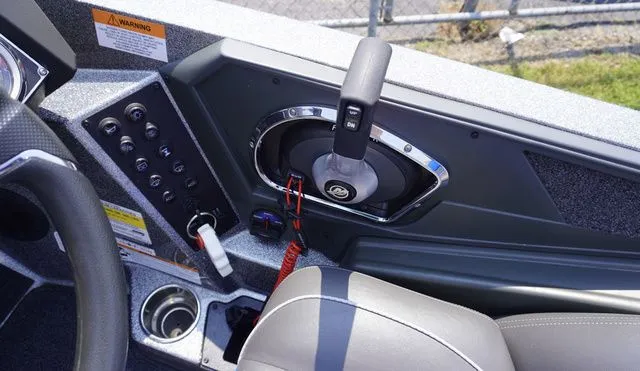 Slide: The Image of Ranger Z518 2024 - 21