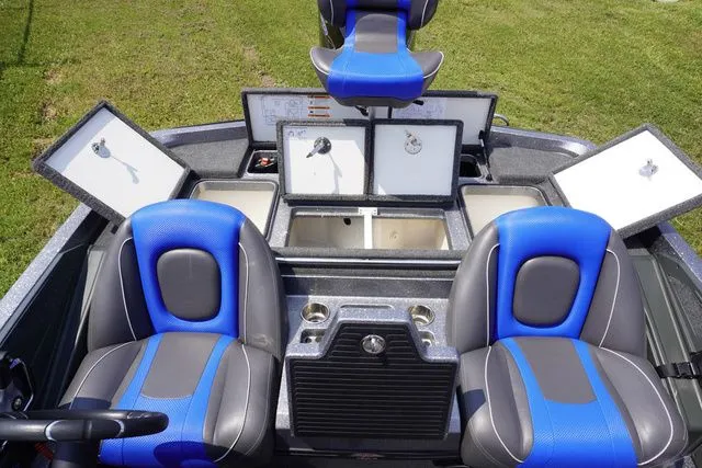 Slide: The Image of Ranger Z518 2024 - 26