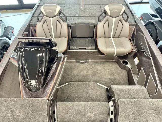 Slide: The Image of Skeeter ZXE21 2026 - 6