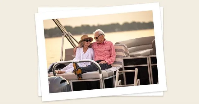 Slide: The Image of Sweetwater Xperience Split Bench 2286 SSFLX In Stock 2026 - 1