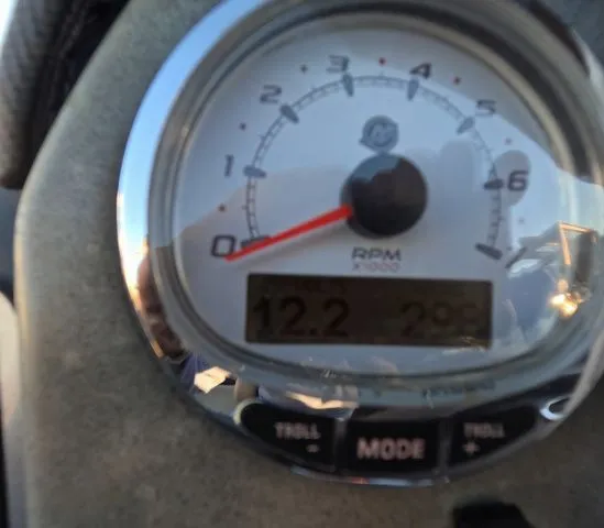 Slide: The Image of Regency 250 LE3 2020 - 22