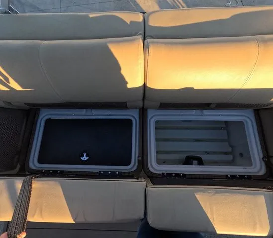 Slide: The Image of Regency 250 LE3 2020 - 39