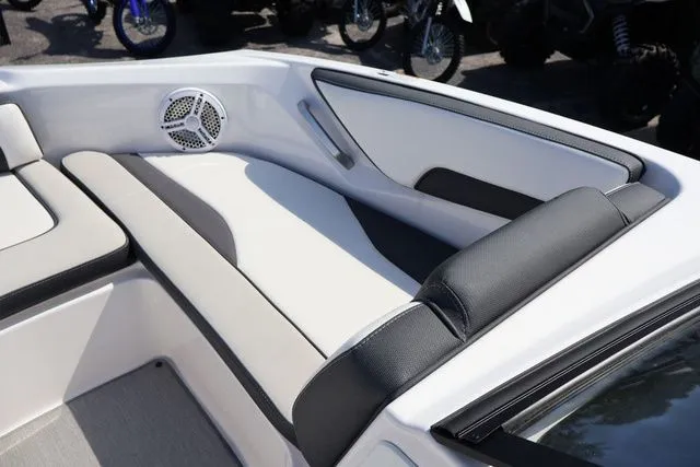 Slide: The Image of Yamaha AR195 2024 - 13