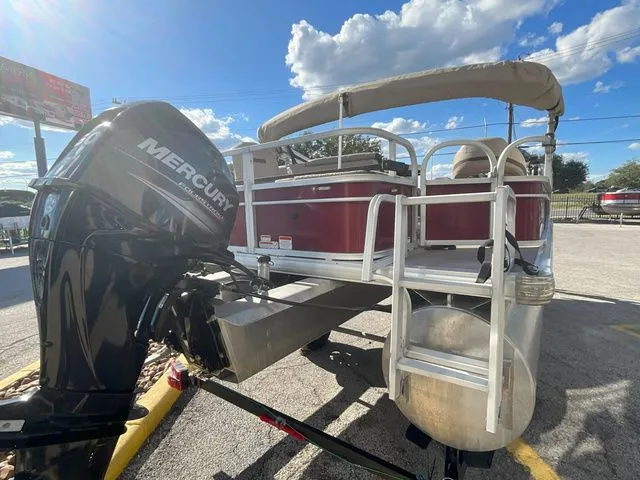 Slide: The Image of Sun Tracker Fishin' Barge 20 DLX 2018 - 3