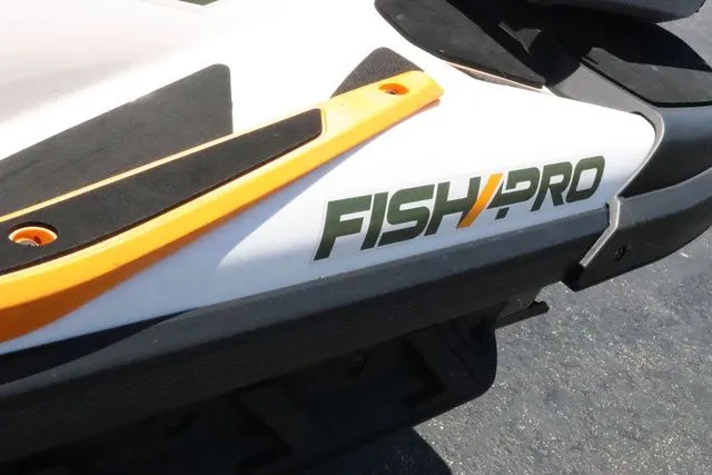 Slide: The Image of Sea-Doo Fish Pro™ iDF & Sound System 2021 - 10