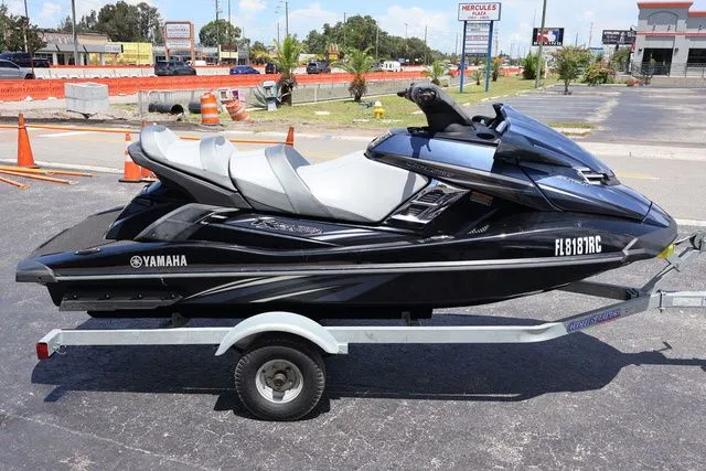 Slide: The Image of Yamaha FX CR 2016 - 7