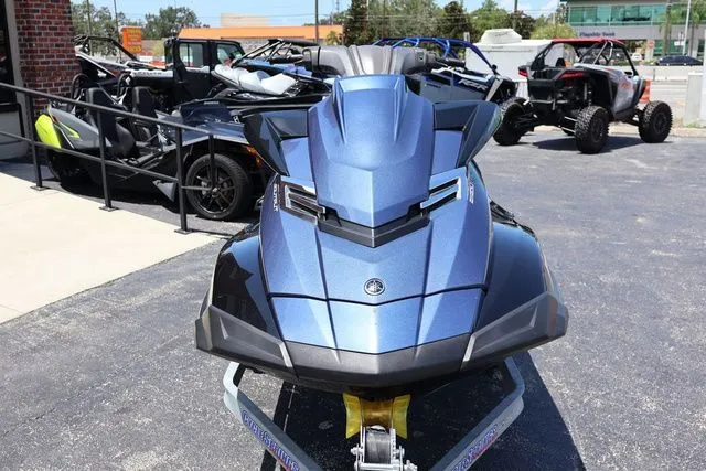 Slide: The Image of Yamaha FX CR 2016 - 9