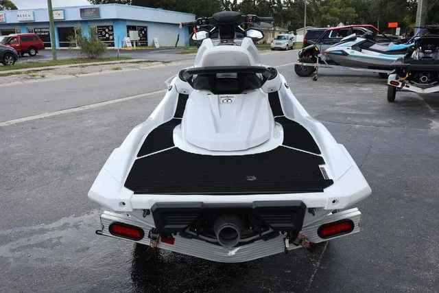 Slide: The Image of Yamaha VX CRUISER HO W/AUDIO- WHITE 2023 - 5