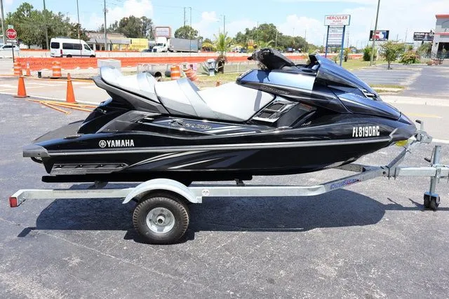 Slide: The Image of Yamaha FX CR 2016 - 7