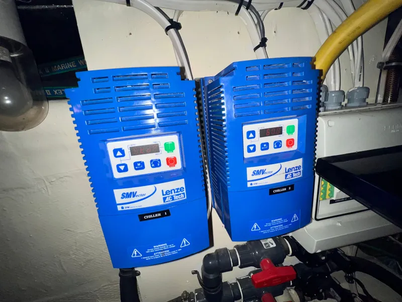 Slide: The Image of Hatteras 82 Convertible 1996 - 123