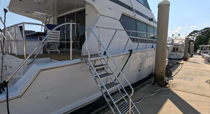 Slide: The Image of Hatteras 82 Convertible 1996 - 131