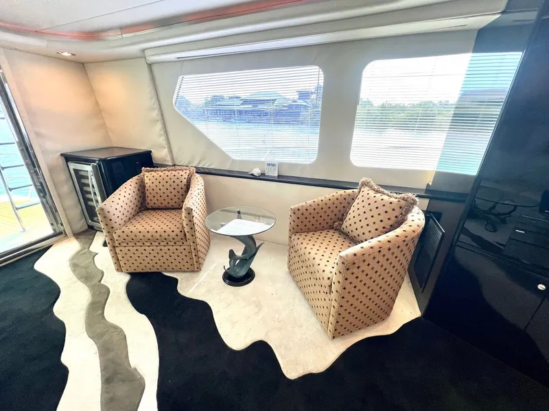 Slide: The Image of Hatteras 82 Convertible 1996 - 33