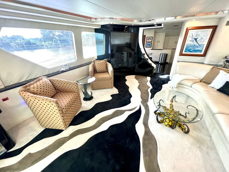 Slide: The Image of Hatteras 82 Convertible 1996 - 35