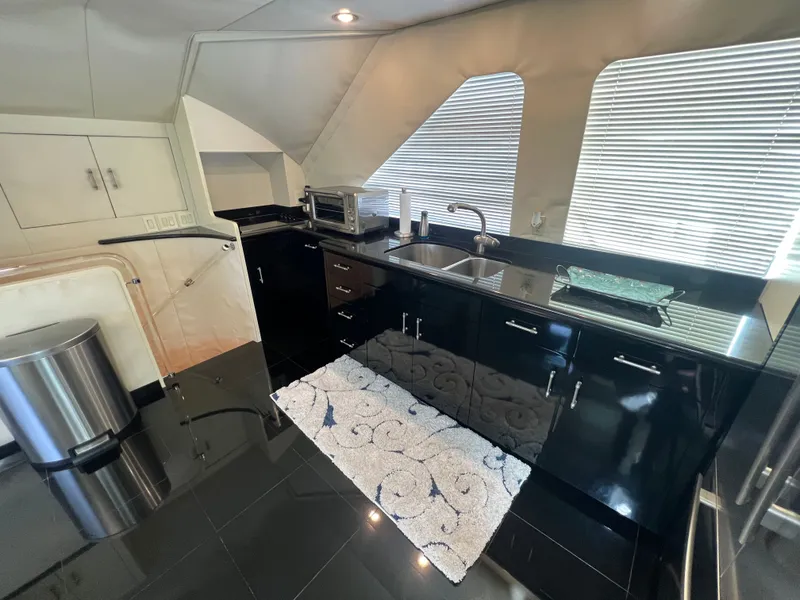 Slide: The Image of Hatteras 82 Convertible 1996 - 44