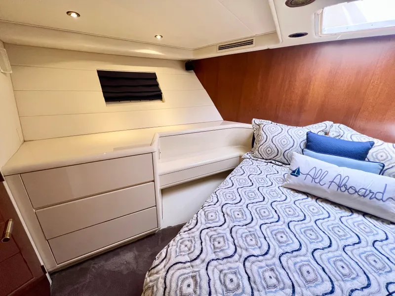 Slide: The Image of Hatteras 82 Convertible 1996 - 51