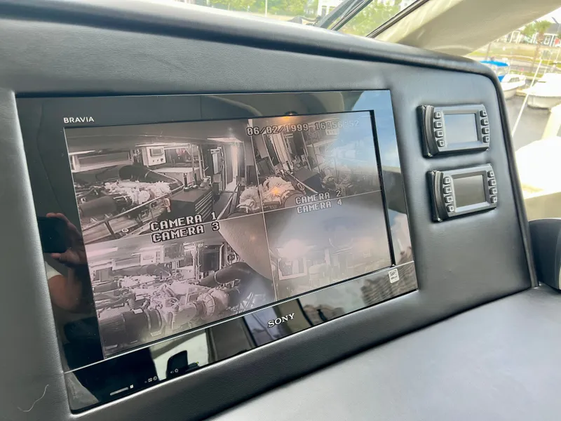 Slide: The Image of Hatteras 82 Convertible 1996 - 87