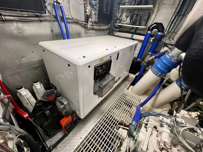 Slide: The Image of Hatteras 82 Convertible 1996 - 94