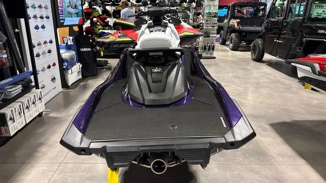 Slide: The Image of Yamaha VX Cruiser HO 2026 - 12
