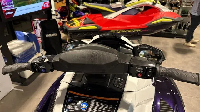 Slide: The Image of Yamaha VX Cruiser HO 2026 - 19