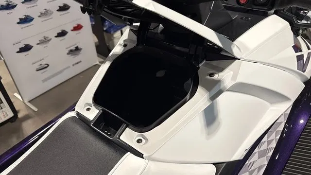 Slide: The Image of Yamaha VX Cruiser HO 2026 - 20