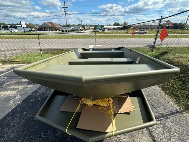 Slide: The Image of Lowe Jon L1448M 2026 - 3