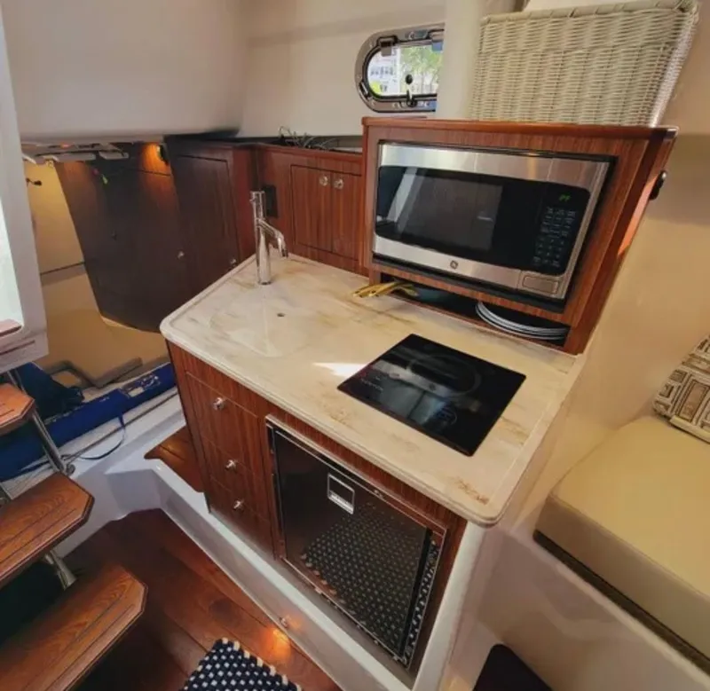 Slide: The Image of Pursuit OS 325 Offshore 2023 - 9