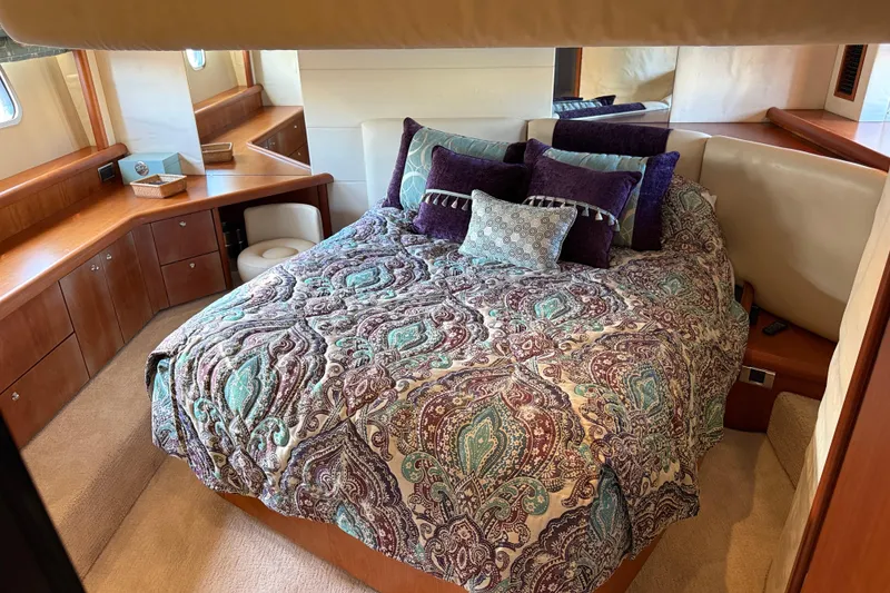 Slide: The Image of Luxurious bedroom interior of 2008 Sunseeker Manhattan 50 yacht with elegant bedding. - 74